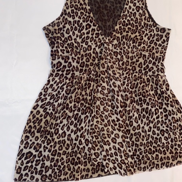 Michael Michael Kors Leopard Sleeveless Blouse - Picture 2 of 9